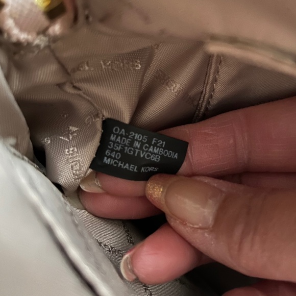 MICHAEL MICHAEL KORS Jet Set Travel Medium Logo Dome Crossbody Bag Pink - Picture 13 of 16